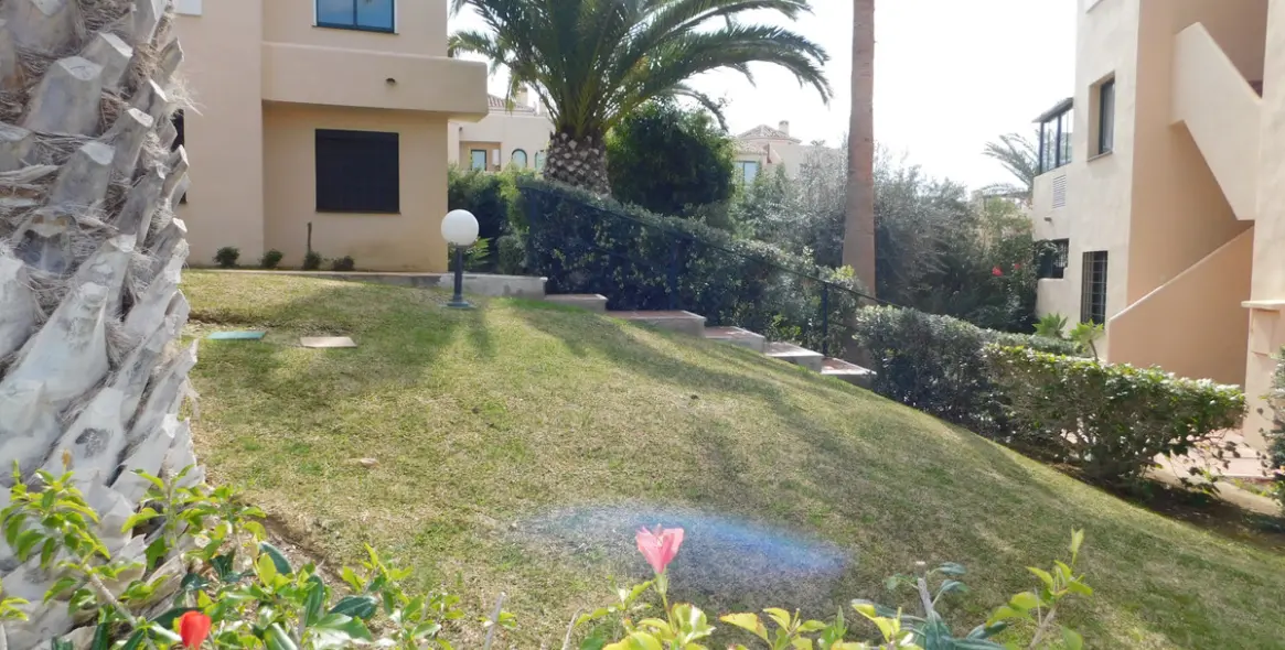 Краткосрочная аренда апартаментов на первом этаже в Elviria 30