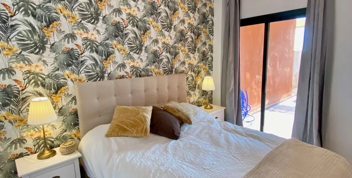 Short-term rent of middle floor apartment in Elviria 27