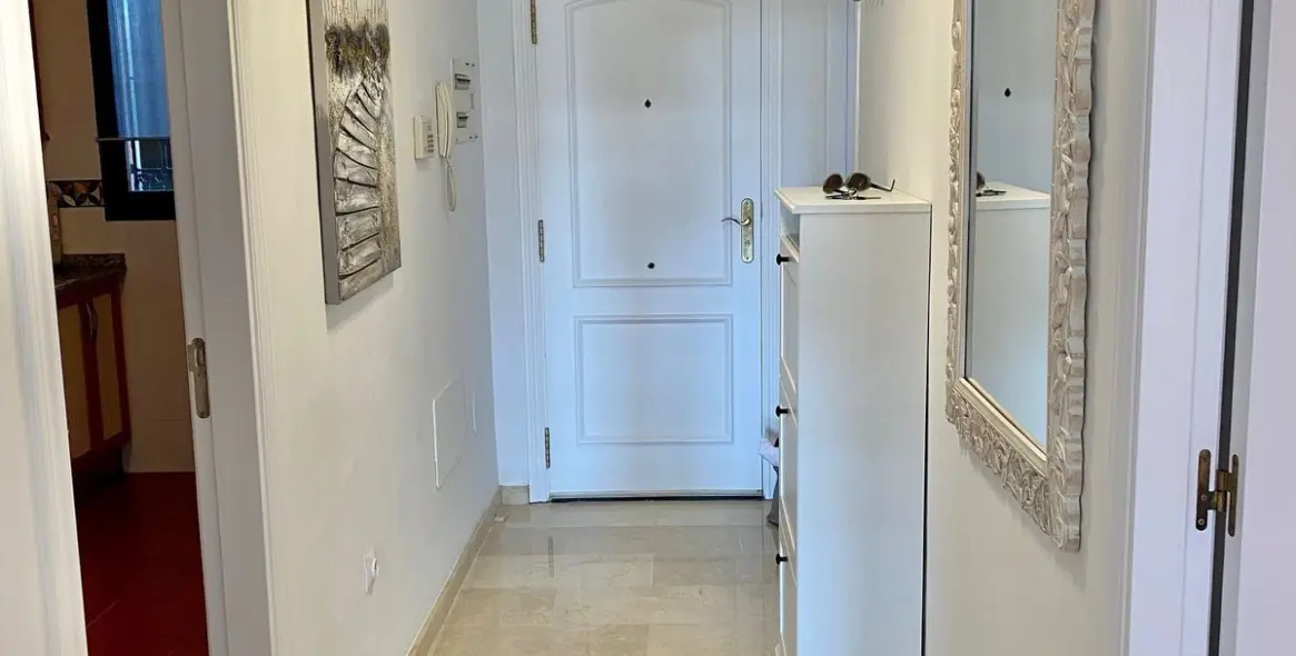 Short-term rent of middle floor apartment in Elviria 32