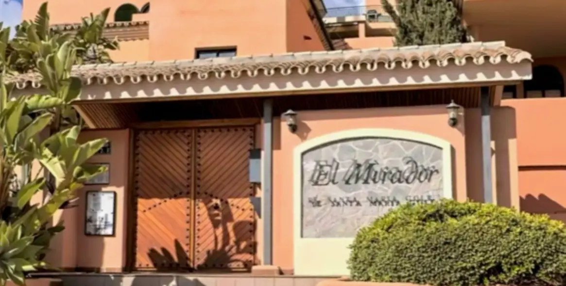 Short-term rent of middle floor apartment in Elviria 66