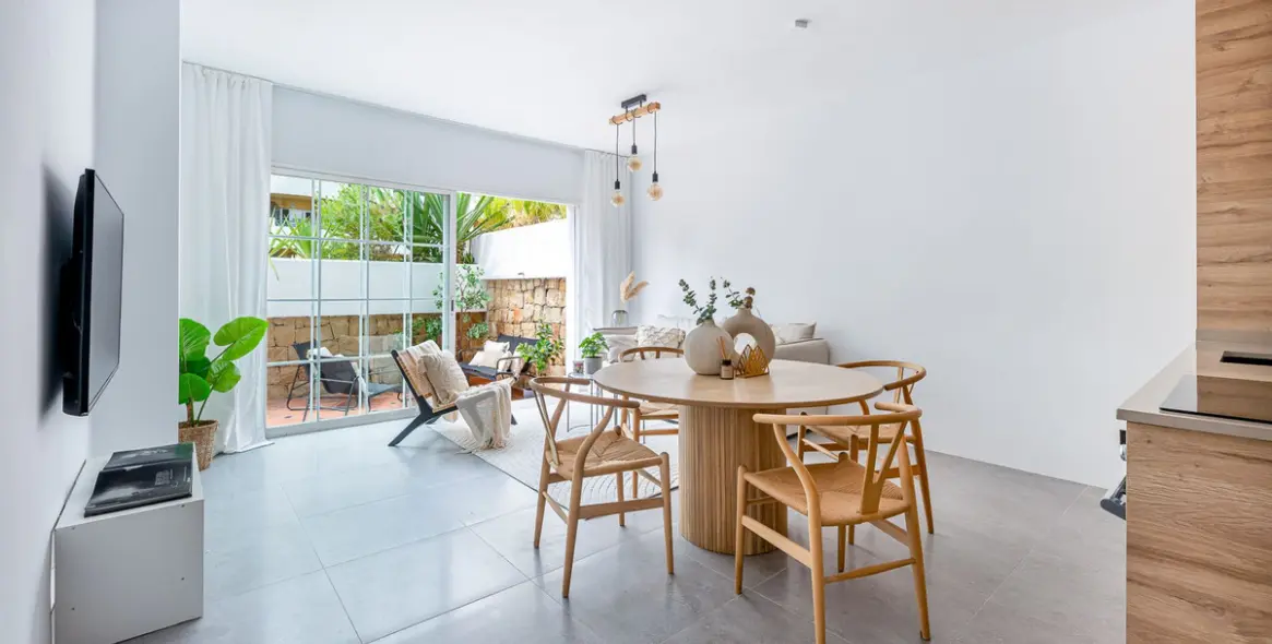 Short-term rent of middle floor apartment in Nueva Andalucía 1