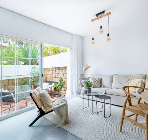 Short-term rent of middle floor apartment in Nueva Andalucía