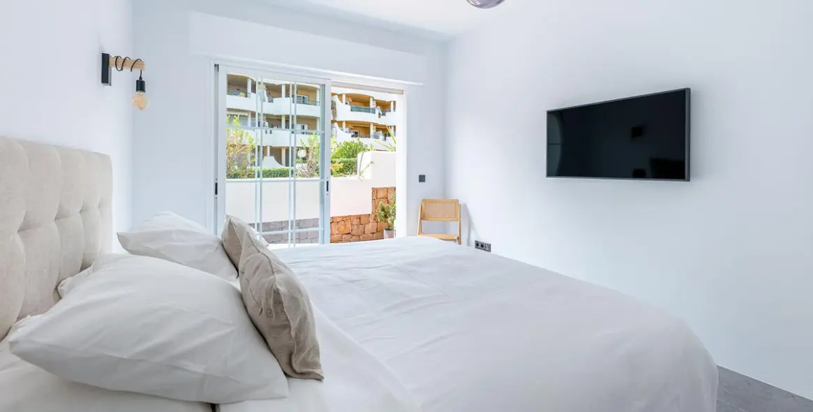 Short-term rent of middle floor apartment in Nueva Andalucía 20