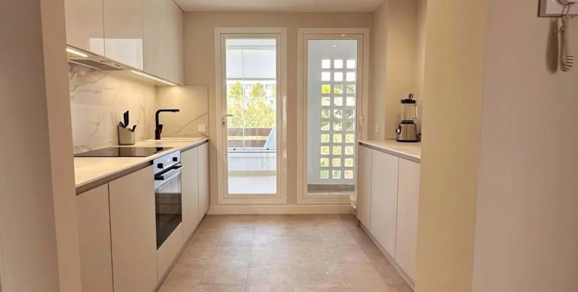 Краткосрочная аренда апартаментов на среднем этаже в Selwo 3