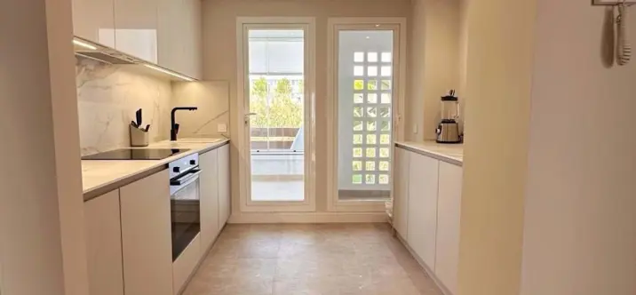 Краткосрочная аренда апартаментов на среднем этаже в Selwo 2