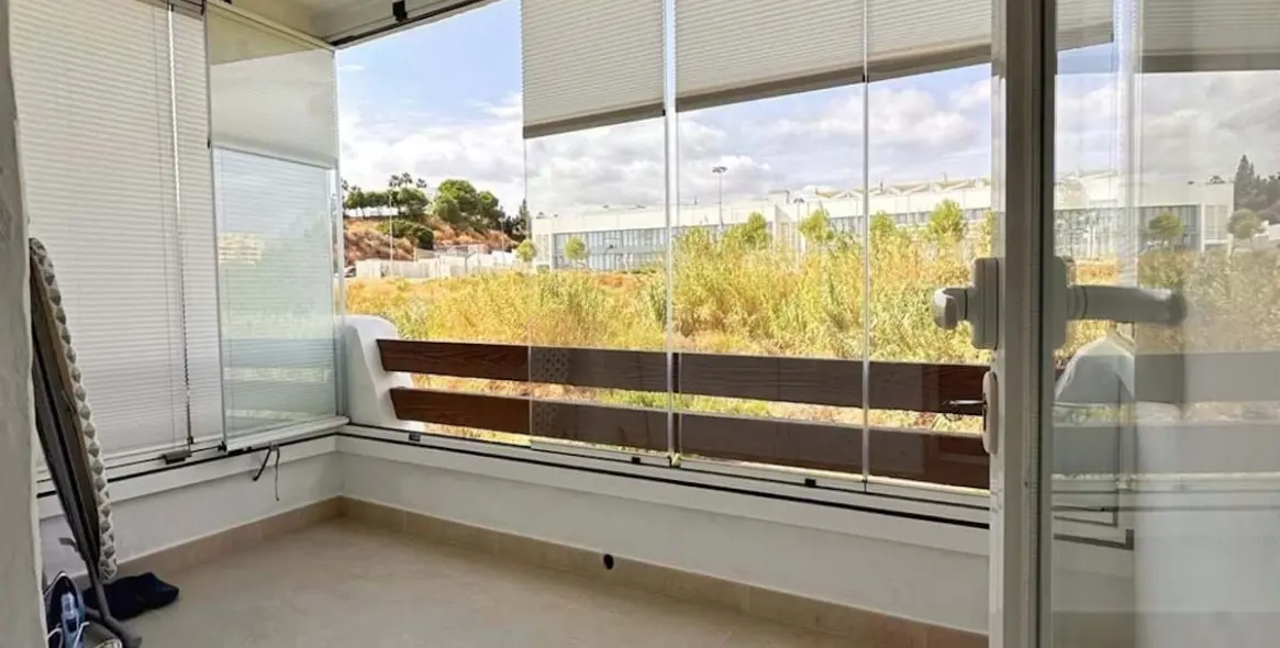 Краткосрочная аренда апартаментов на среднем этаже в Selwo 20