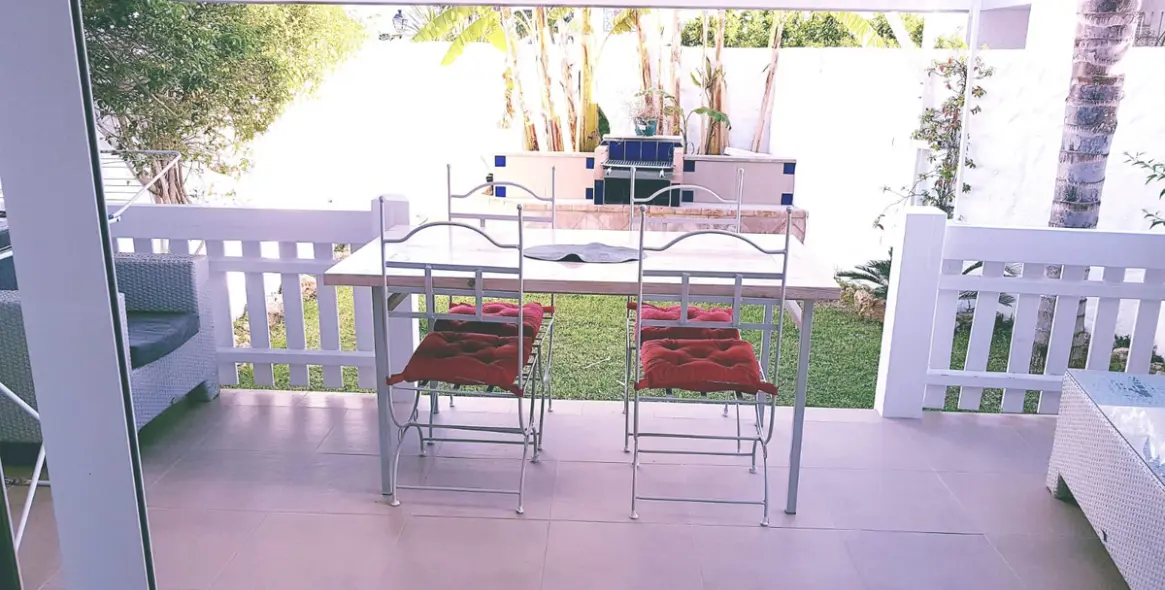 Short-term rent of ground floor apartment in Benavista 5