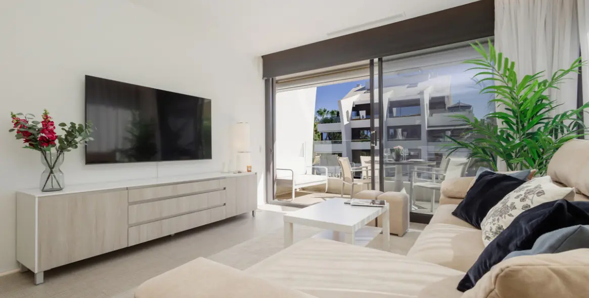 Long-term rent of middle floor apartment in Carib Playa 14