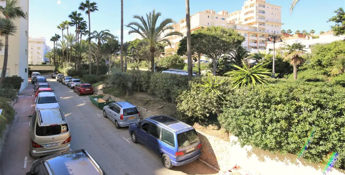Краткосрочная аренда апартаментов на среднем этаже в Estepona 23