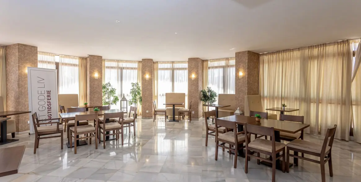 Short-term rent of penthouse in Estepona 16