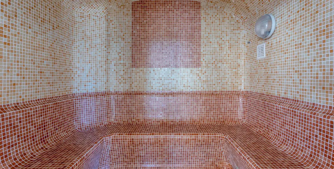 Short-term rent of penthouse in Estepona 19