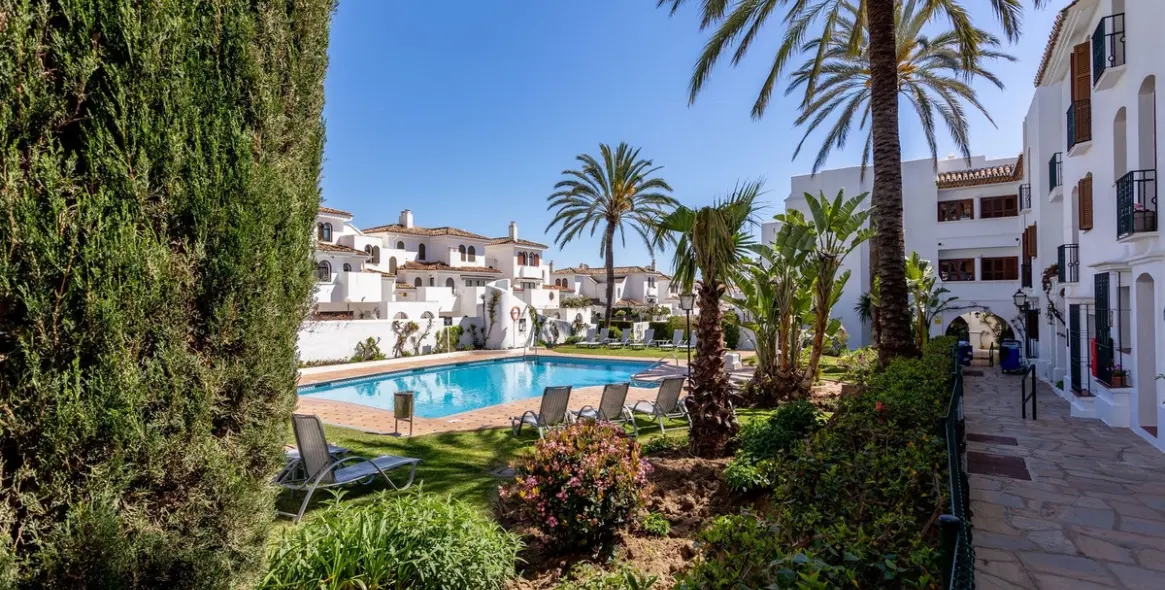 Alquiler a corto plazo de ático en Estepona 25