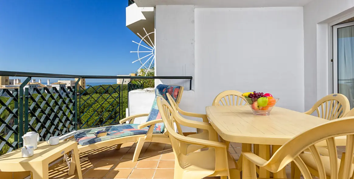 Краткосрочная аренда апартаментов на среднем этаже в Calahonda 4