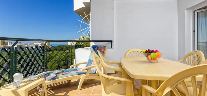 Краткосрочная аренда апартаментов на среднем этаже в Calahonda 3