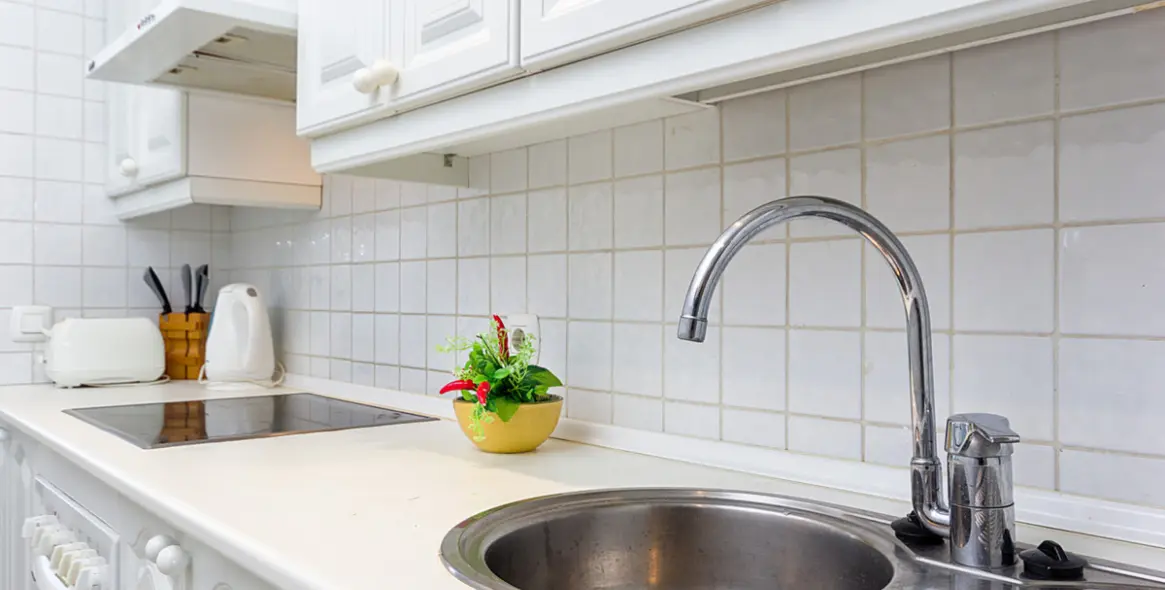 Краткосрочная аренда апартаментов на среднем этаже в Calahonda 15