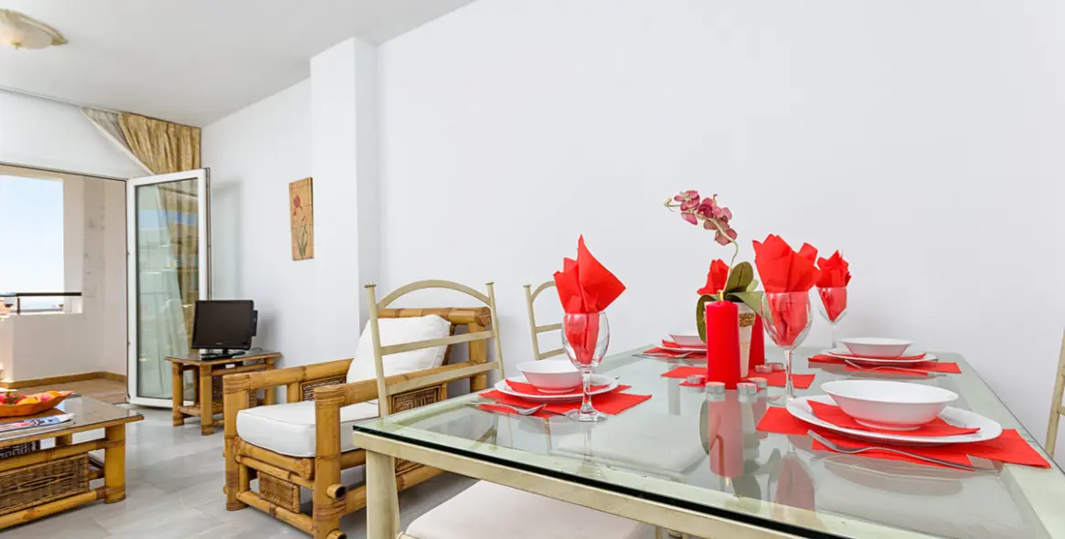 Краткосрочная аренда апартаментов на среднем этаже в Calahonda 17