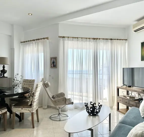 Short-term rent of middle floor apartment in Marbella