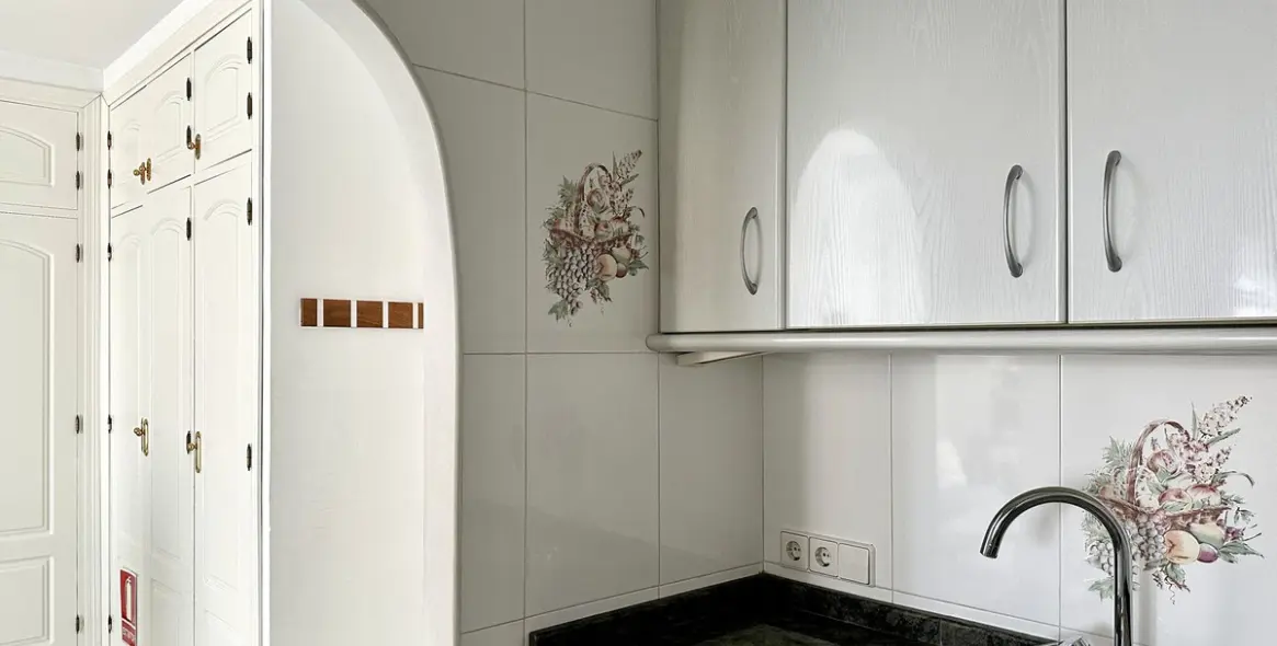 Short-term rent of middle floor apartment in Marbella 13