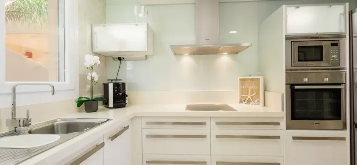 Long-term rent of penthouse in Nueva Andalucía 2