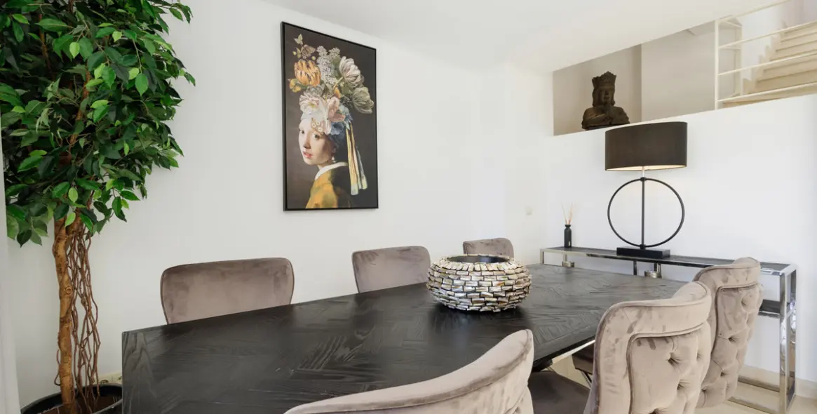 Long-term rent of penthouse in Nueva Andalucía 18