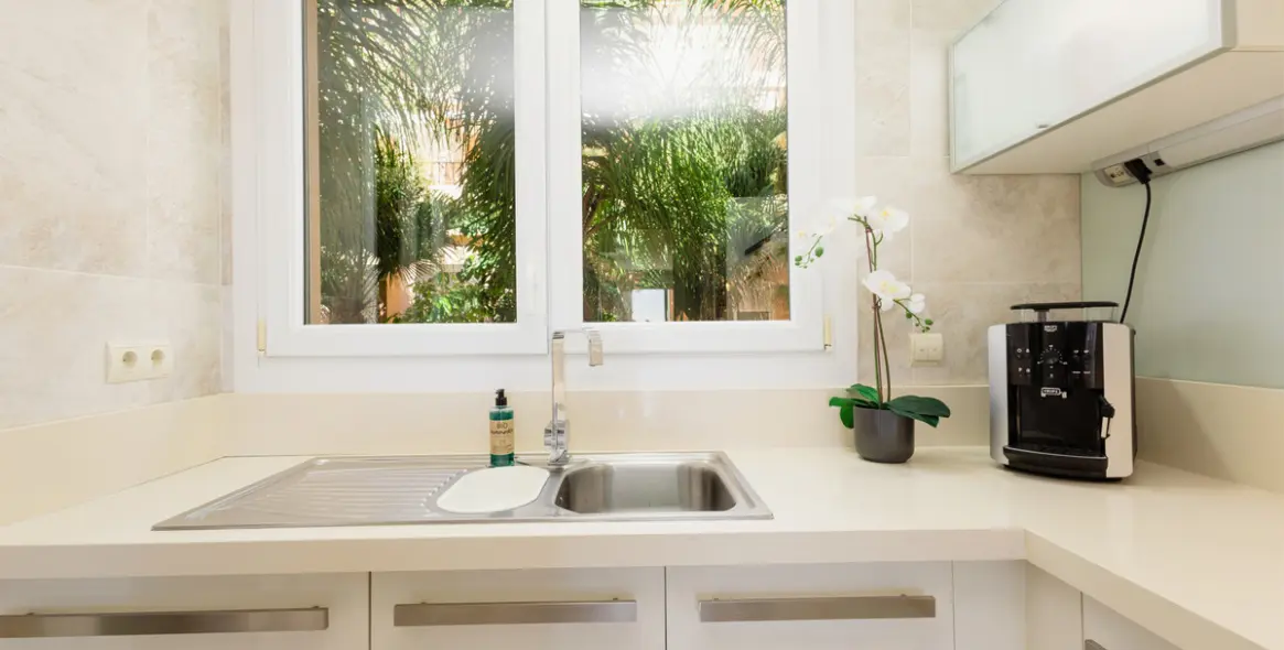 Long-term rent of penthouse in Nueva Andalucía 20