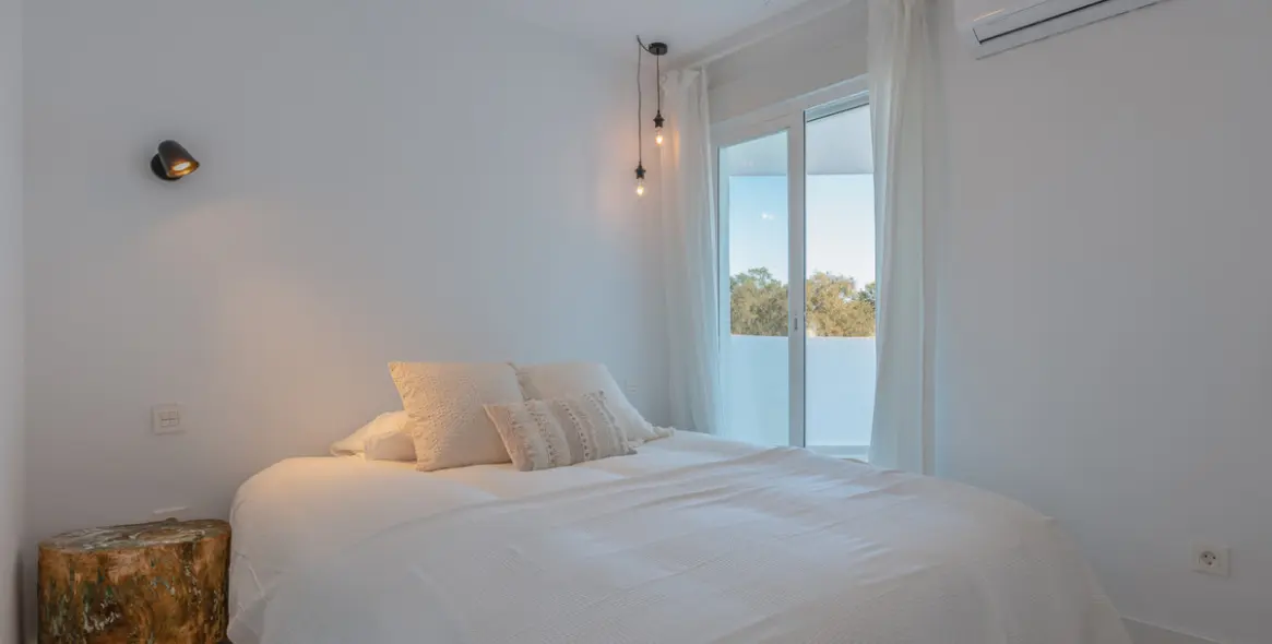 Short-term rent of penthouse in Calahonda 16