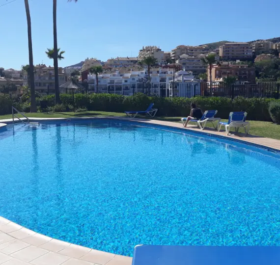 Short-term rent of middle floor apartment in Riviera del Sol