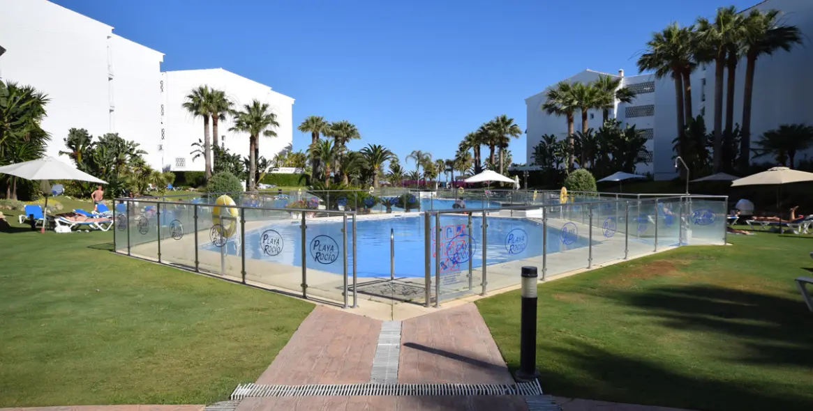 Short-term rent of ground floor apartment in Puerto Banús 1