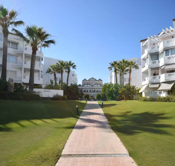 Short-term rent of ground floor apartment in Puerto Banús