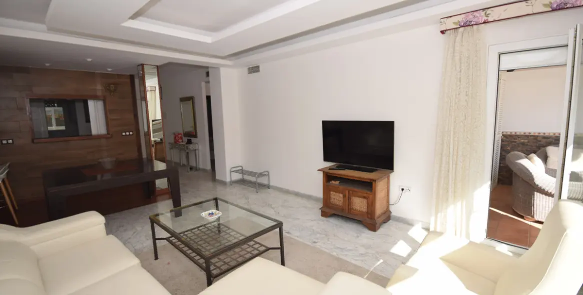 Short-term rent of ground floor apartment in Puerto Banús 12