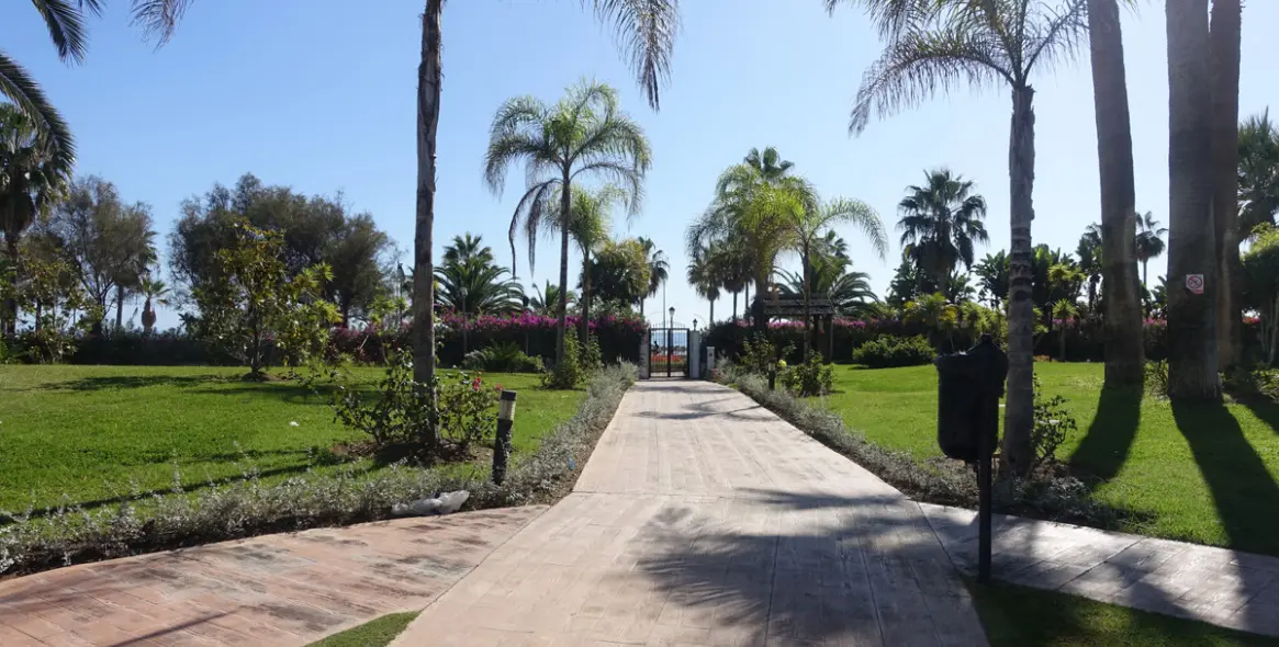 Short-term rent of ground floor apartment in Puerto Banús 18