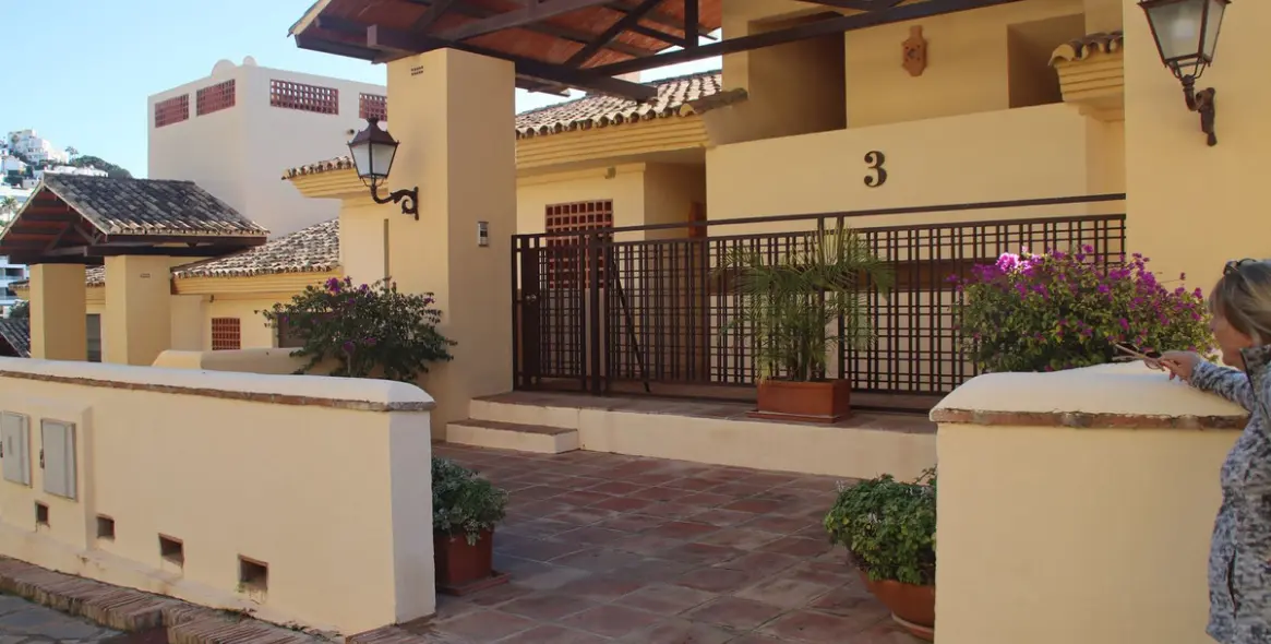 Short-term rent of ground floor apartment in Los Arqueros 4