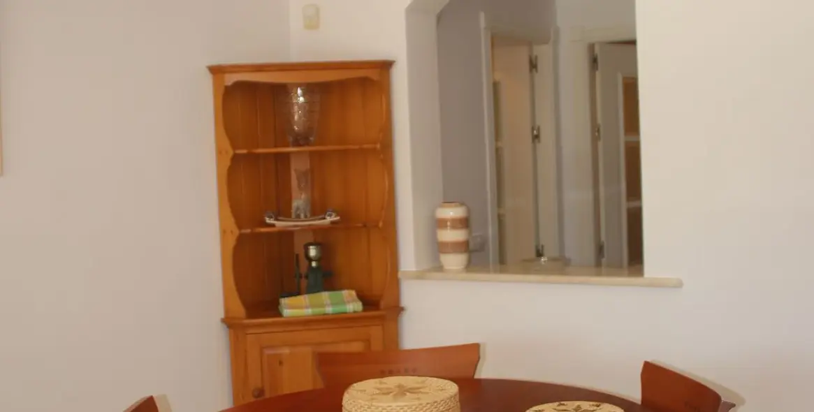 Short-term rent of ground floor apartment in Los Arqueros 8