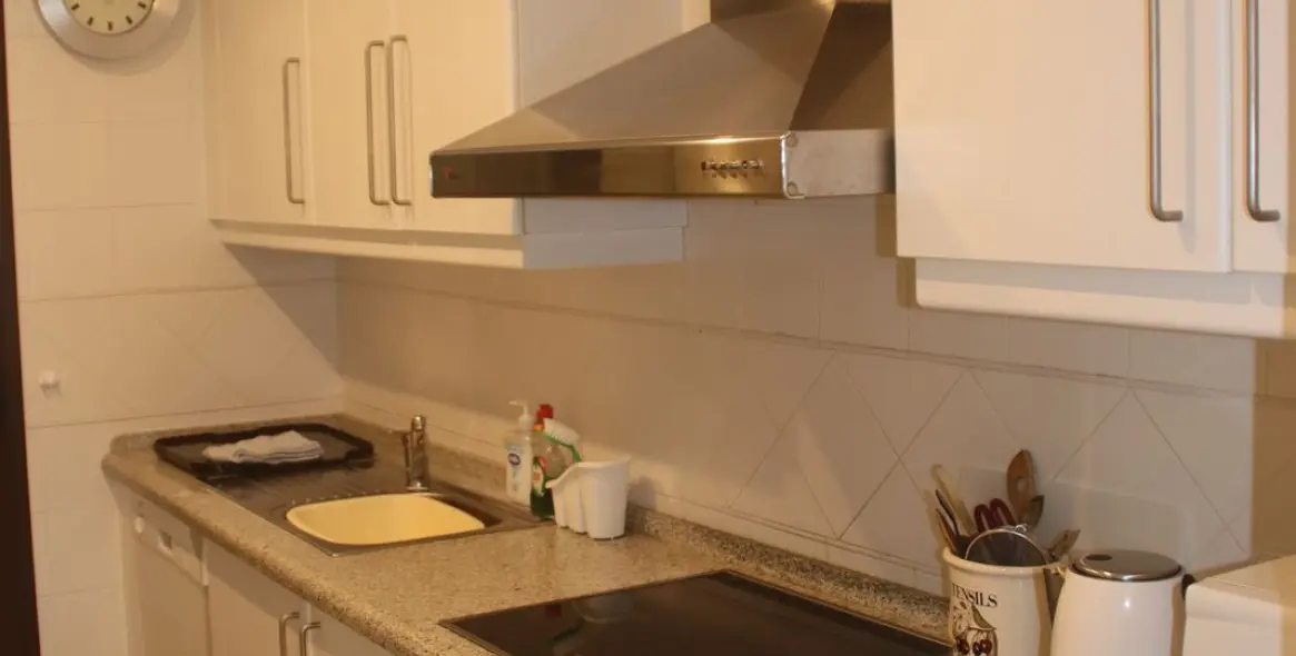 Short-term rent of ground floor apartment in Los Arqueros 11