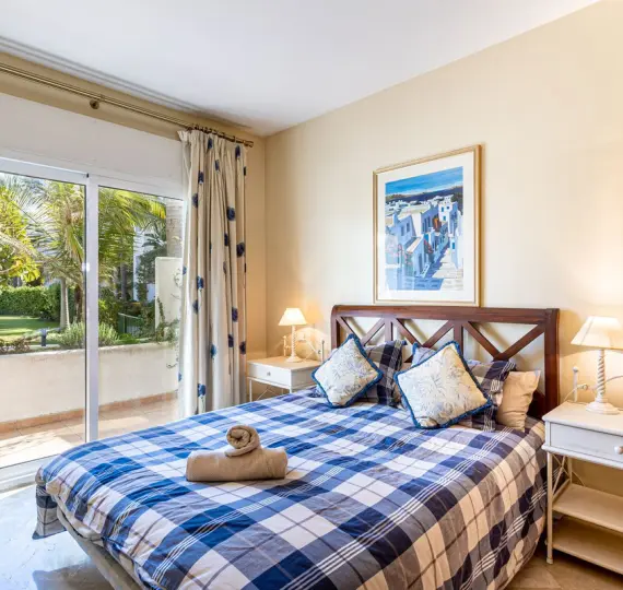 Short-term rent of ground floor apartment in Costalita