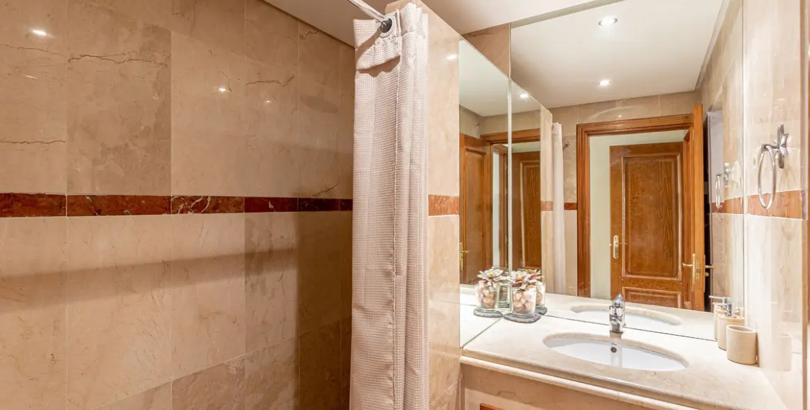 Short-term rent of ground floor apartment in Costalita 5