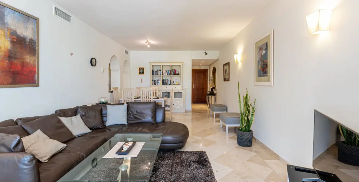 Short-term rent of ground floor apartment in Costalita 10