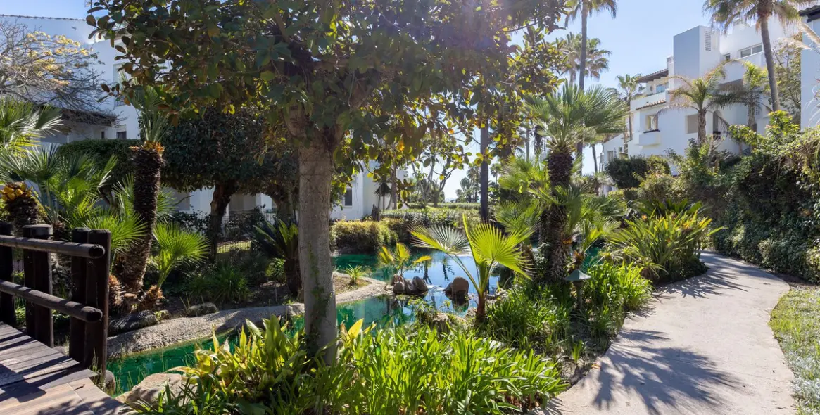 Short-term rent of ground floor apartment in Costalita 16