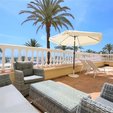 Alquiler a corto plazo de apartamento en planta baja en Estepona