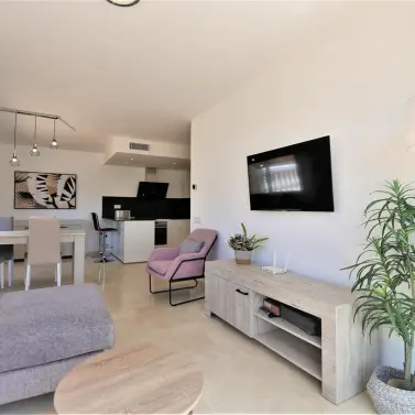 Alquiler a corto plazo de apartamento en planta baja en Estepona