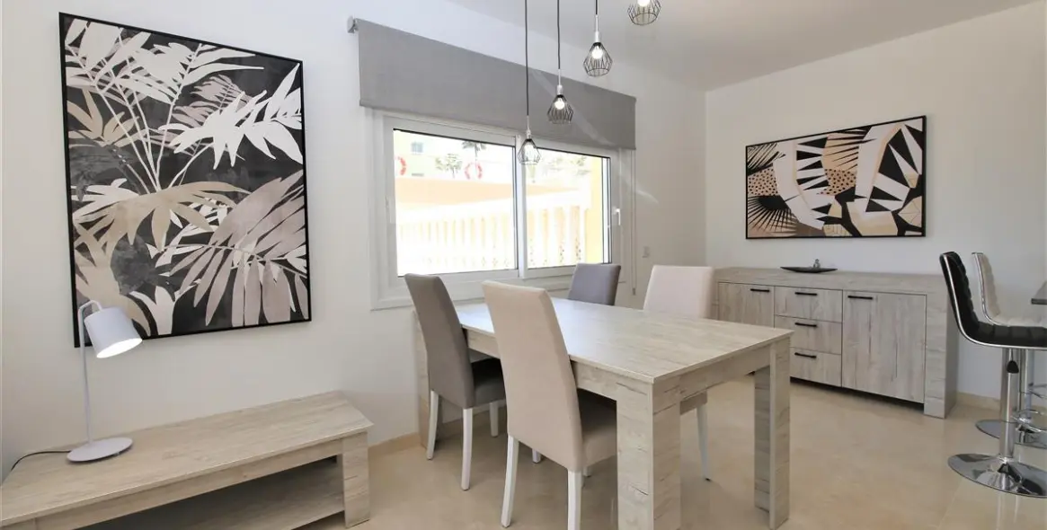 Alquiler a corto plazo de apartamento en planta baja en Estepona 13
