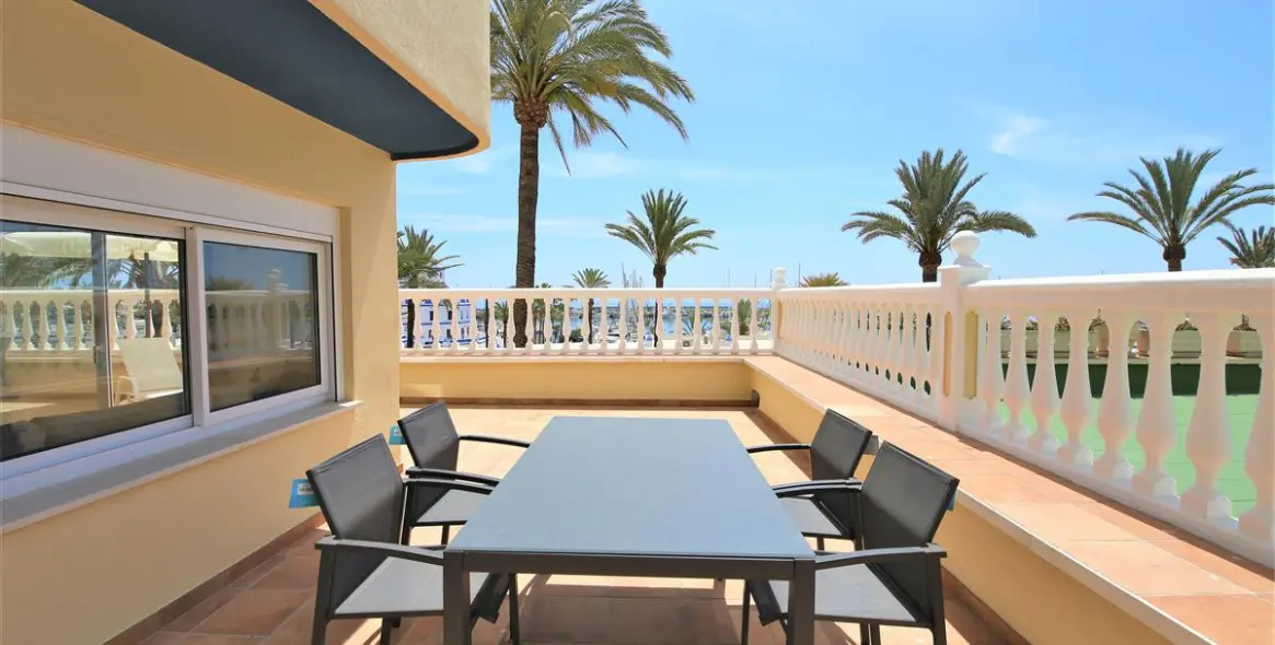 Alquiler a corto plazo de apartamento en planta baja en Estepona 18