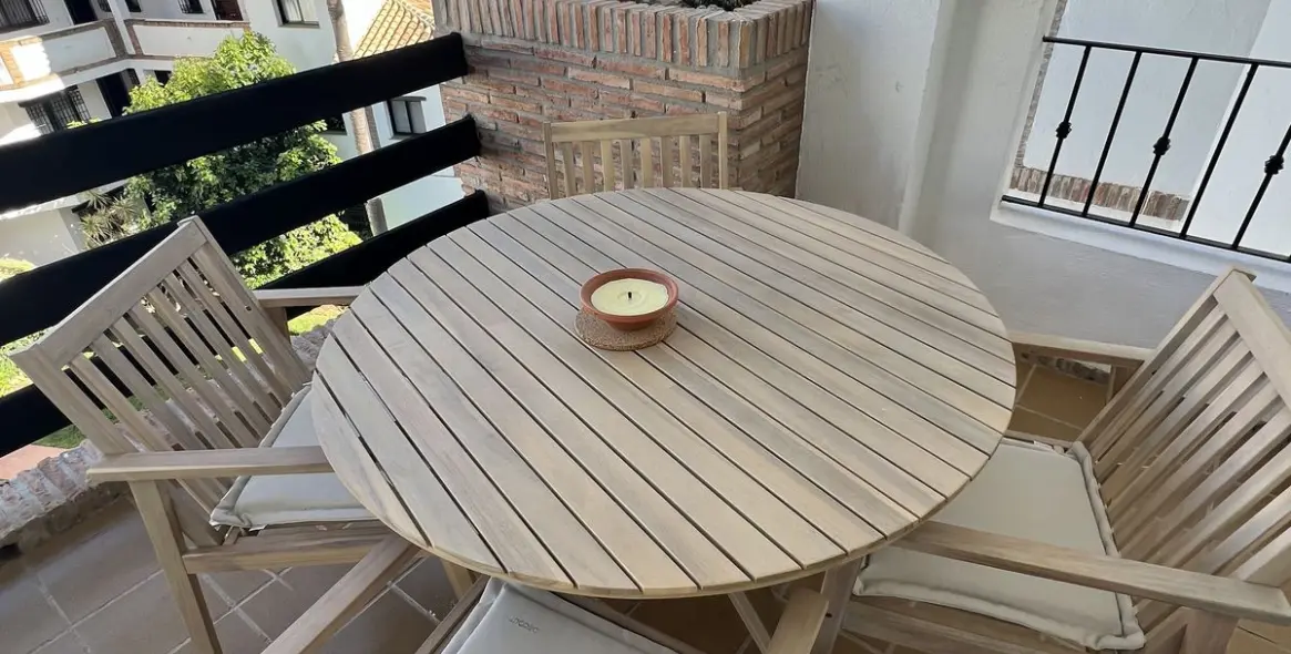 Краткосрочная аренда апартаментов на среднем этаже в Calahonda 19