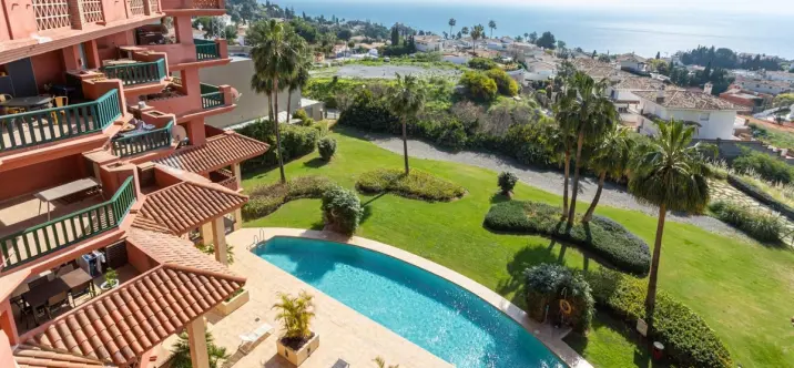 Долгосрочная аренда двухуровневого пентхауса в Benalmadena 0