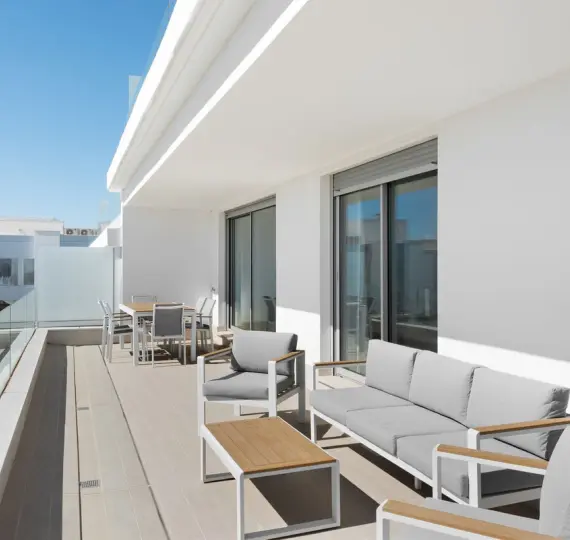 Short-term rent of middle floor apartment in Cancelada