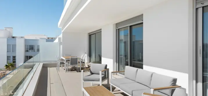 Short-term rent of middle floor apartment in Cancelada 3