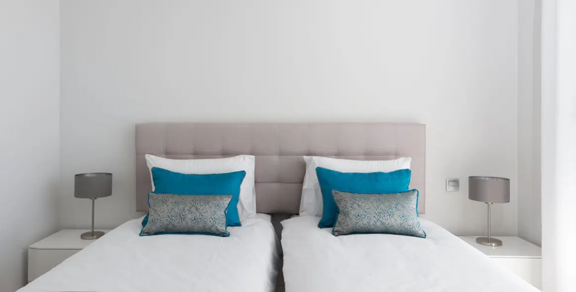 Short-term rent of middle floor apartment in Cancelada 12