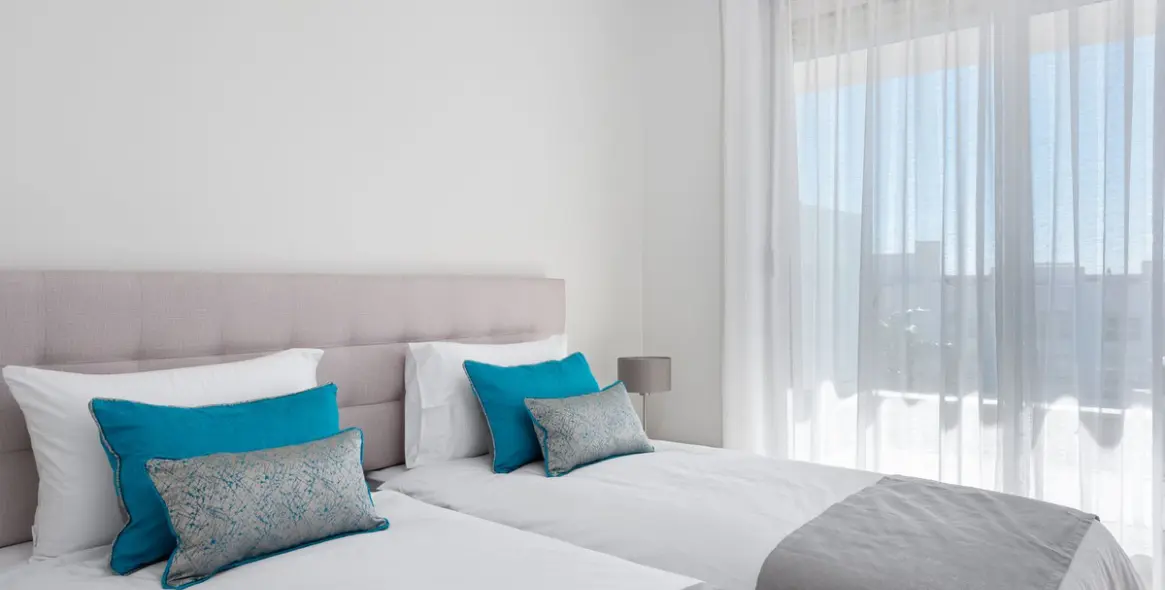 Short-term rent of middle floor apartment in Cancelada 13