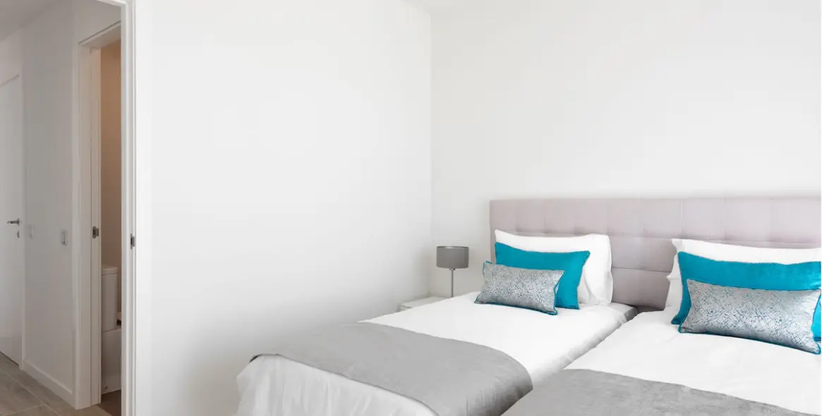 Short-term rent of middle floor apartment in Cancelada 14