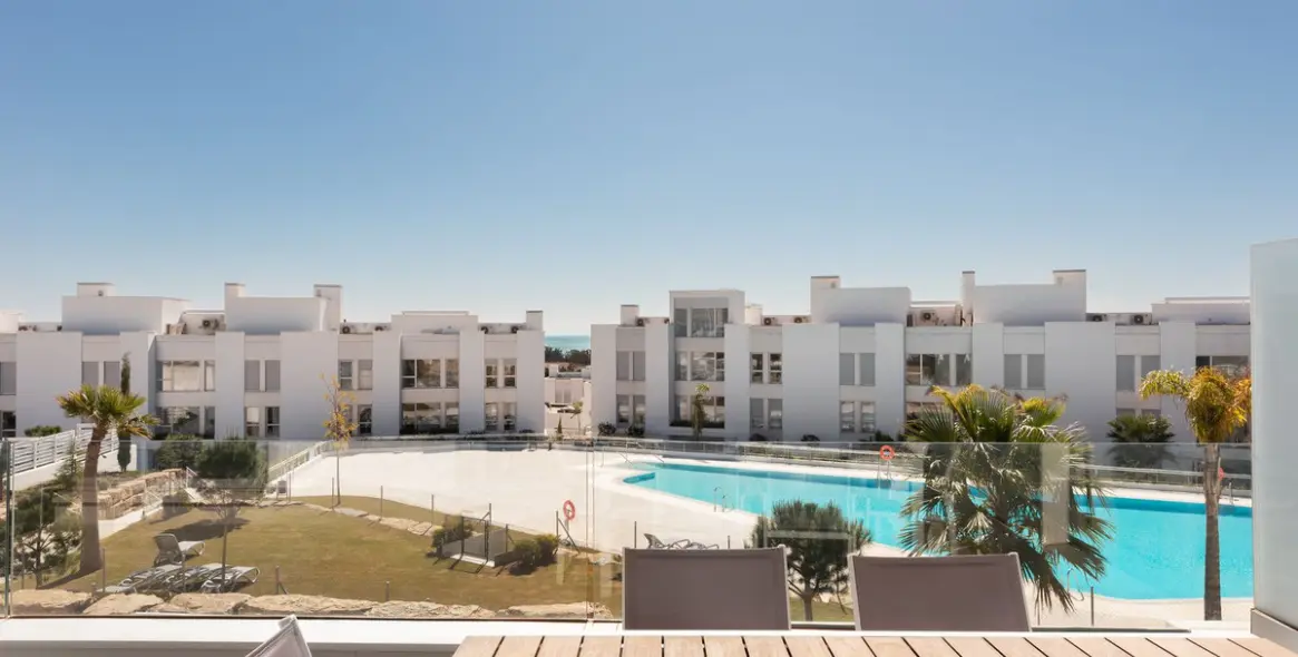 Short-term rent of middle floor apartment in Cancelada 20